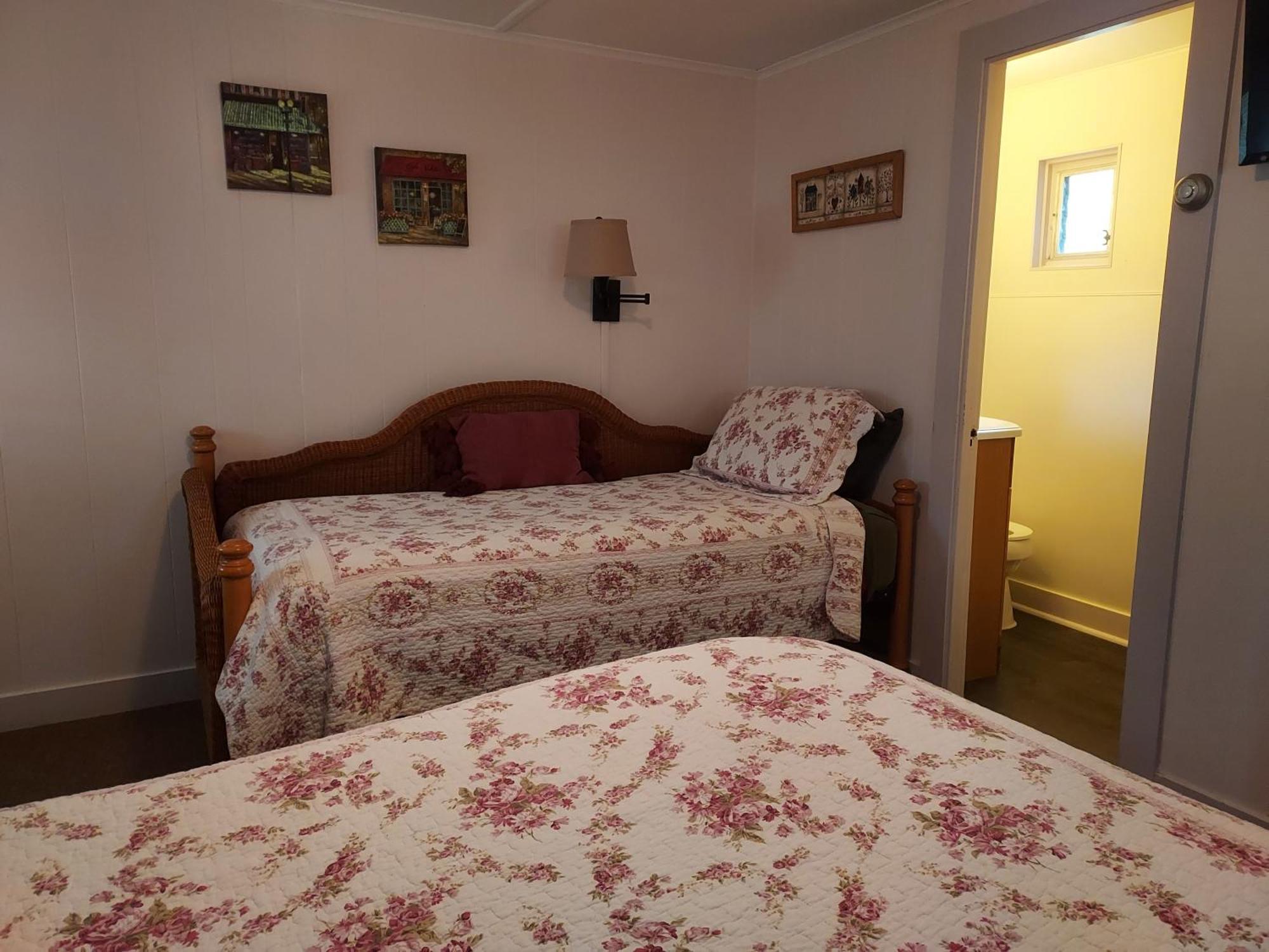Serenity Motel Shaftsbury المظهر الخارجي الصورة
