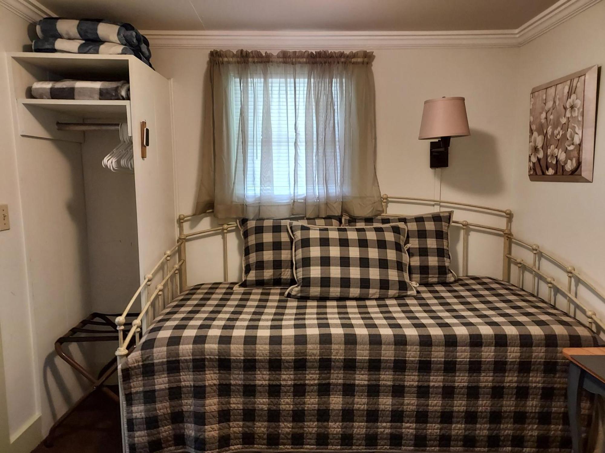 Serenity Motel Shaftsbury المظهر الخارجي الصورة